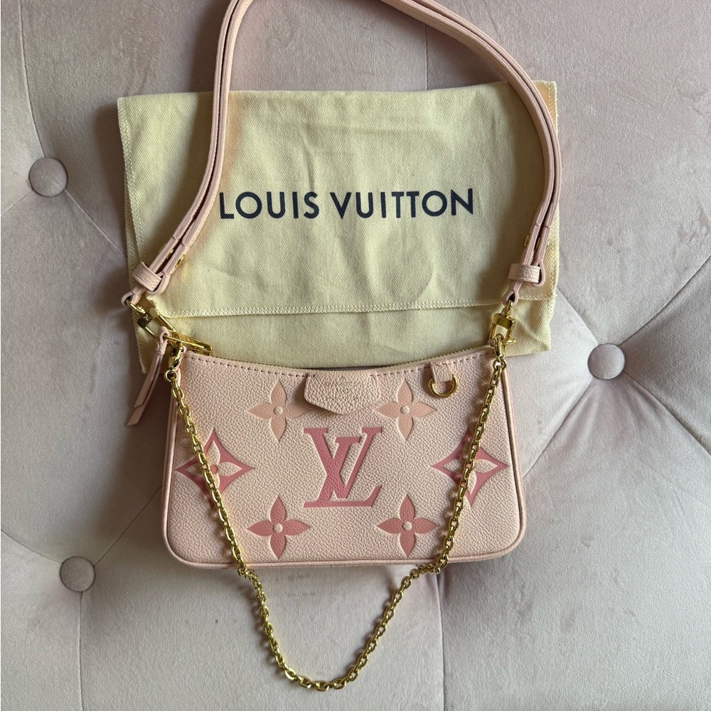 Louis Vuitton by the pool 2023 easy pouch